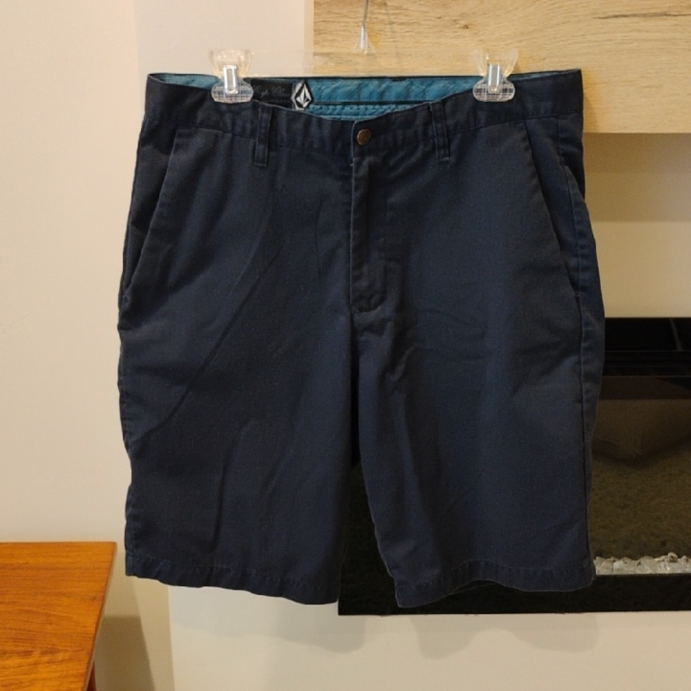 Volcom Men's Dark Blue Flat Front Shorts Size 34